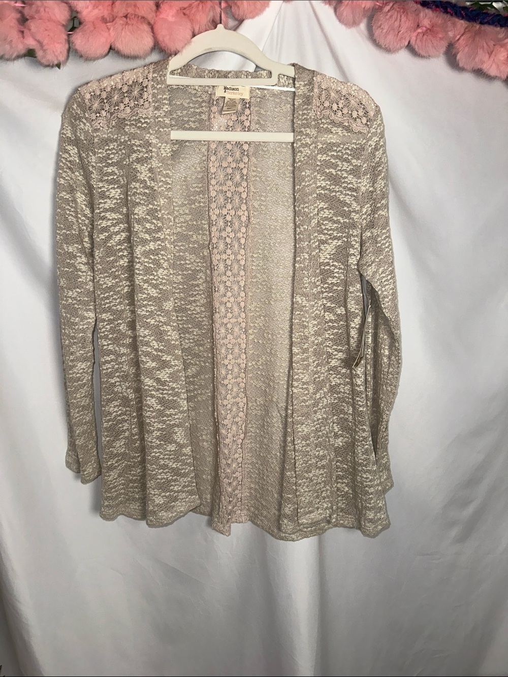 Madison & Berkeley Beige Lace-Trim Open Cardigan